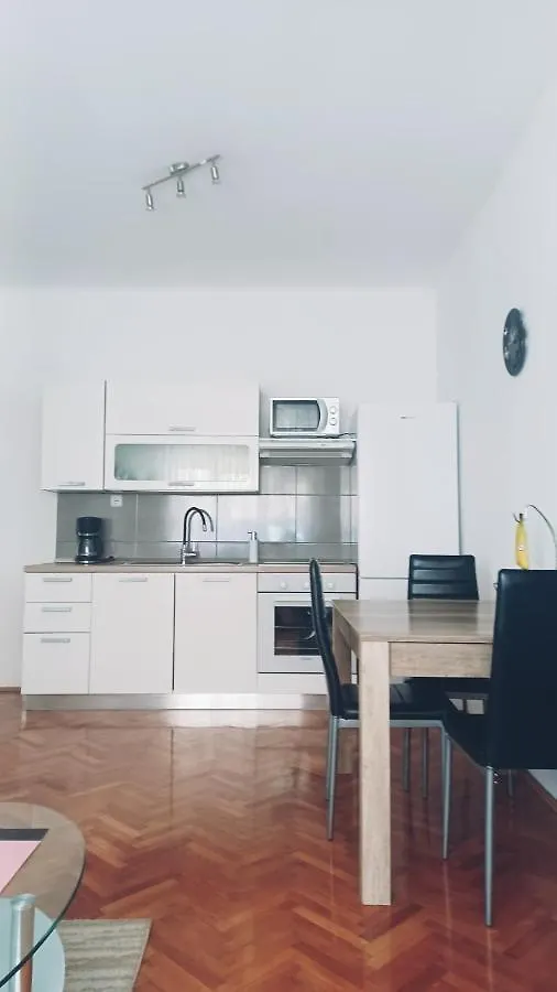 公寓 普拉Apartman Dora公寓